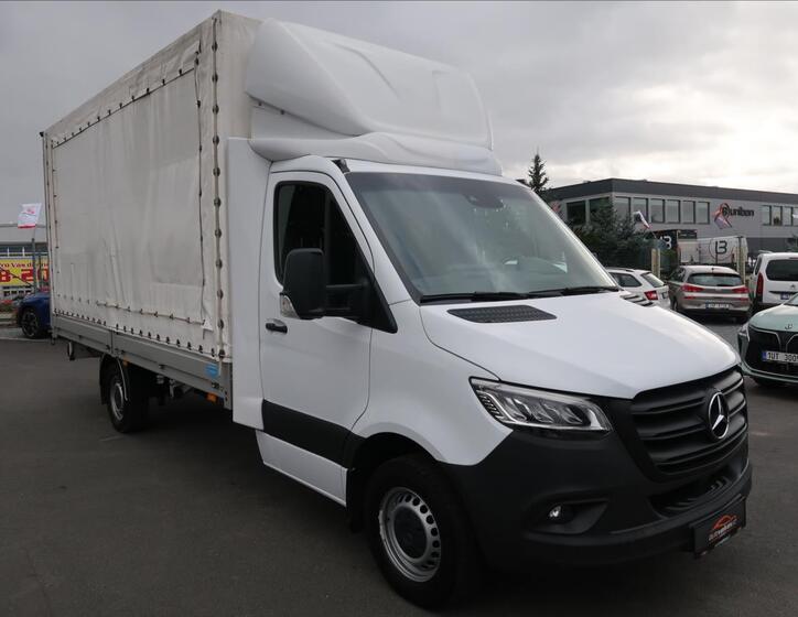 Mercedes-Benz Sprinter 2
