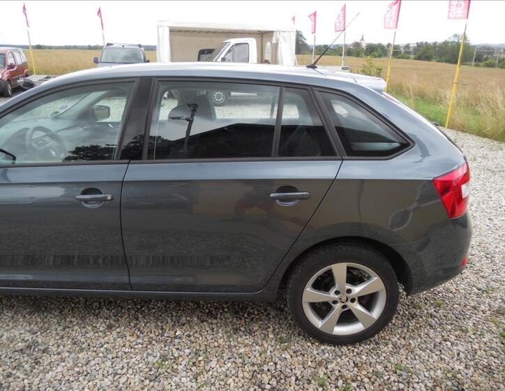 Škoda Rapid 9