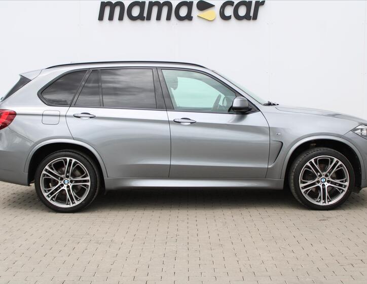 BMW X5 8