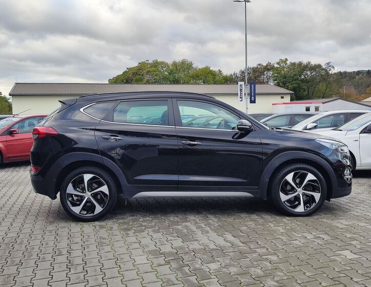 Hyundai Tucson 4
