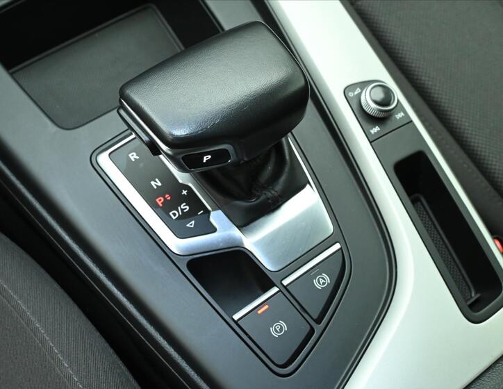Audi A4 23