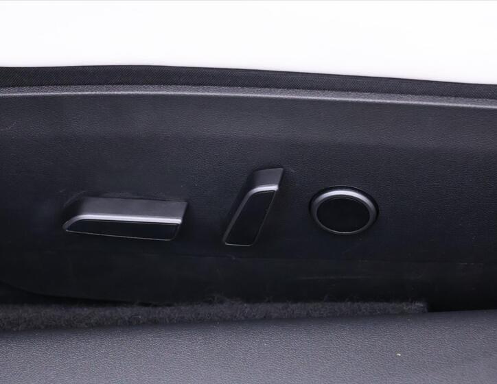 Tesla Model 3 19