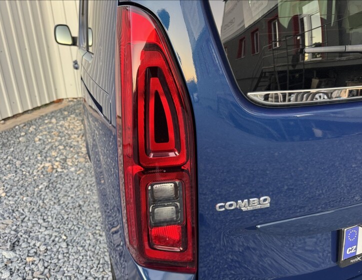 Opel Combo 17