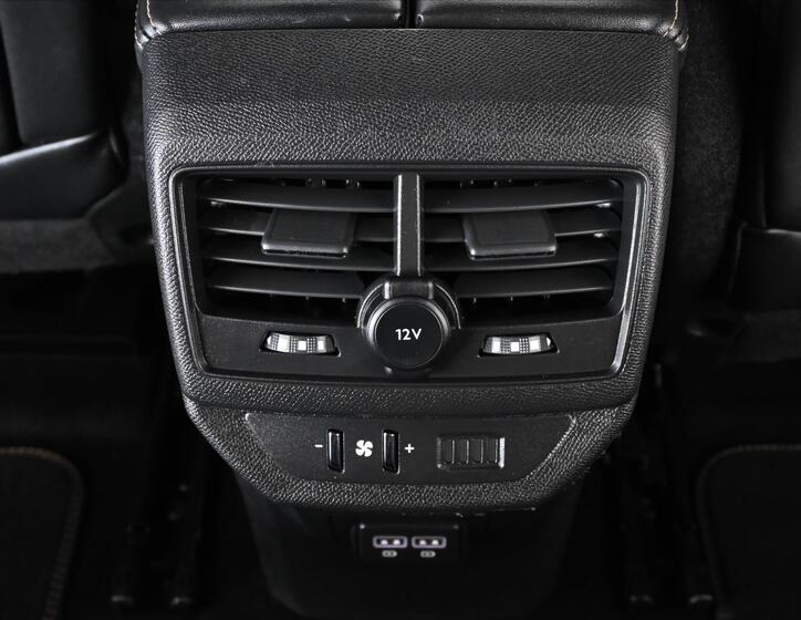 Peugeot 5008 26