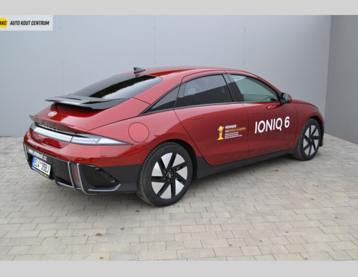Hyundai Ioniq 6 6