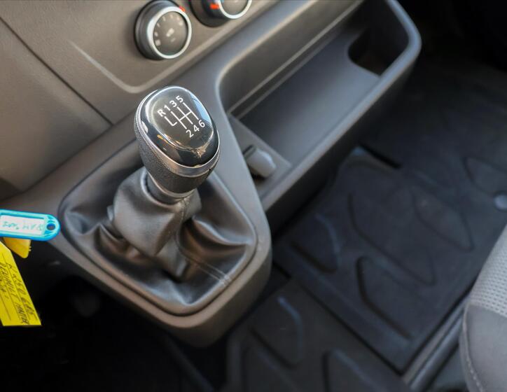 Renault Master 25
