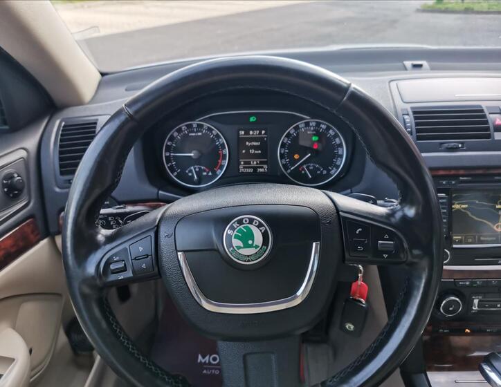 Škoda Octavia 14