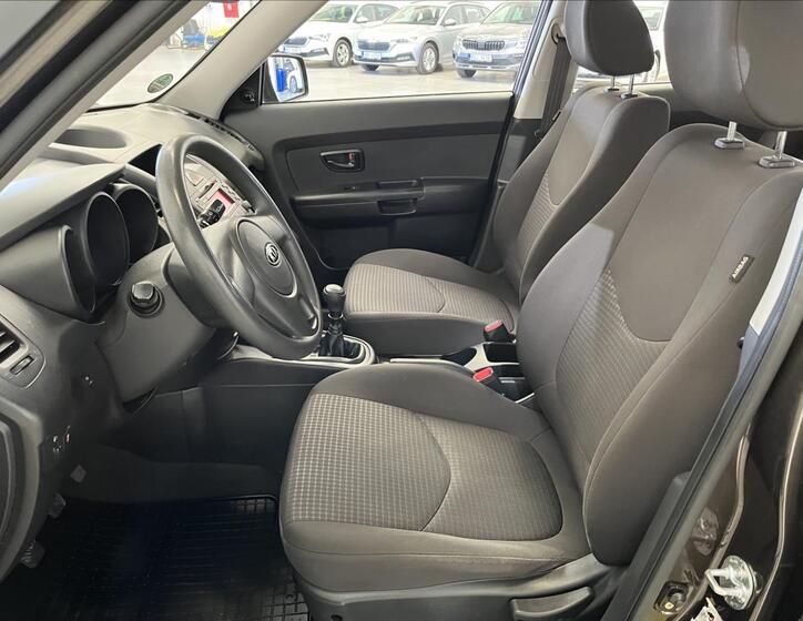 KIA Soul 12