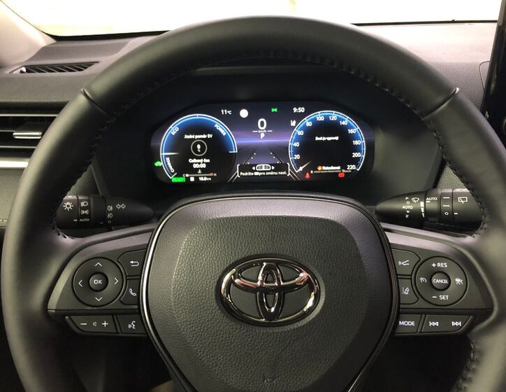 Toyota RAV4 13