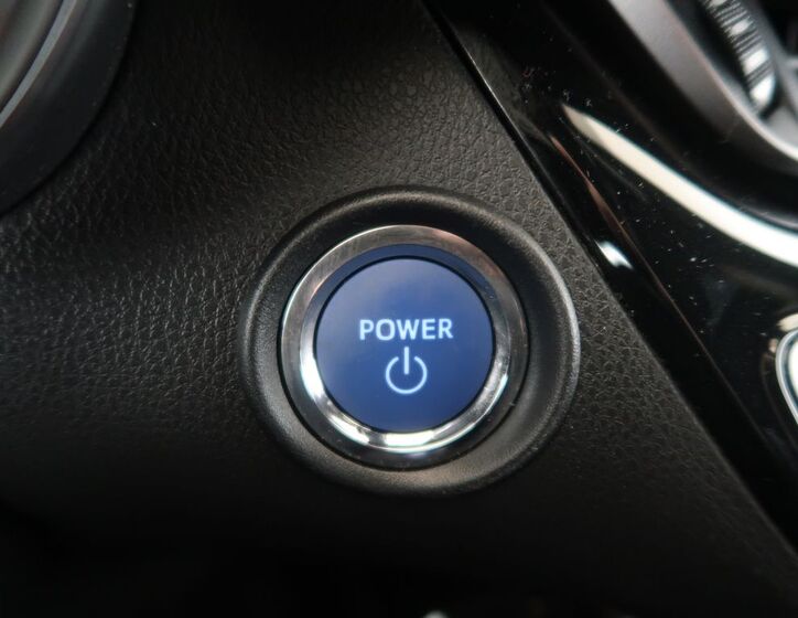 Toyota C-HR 29