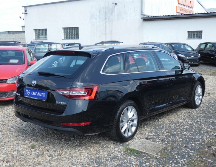 Škoda Superb 6
