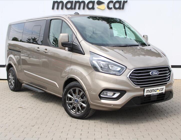 Ford Tourneo Custom 1