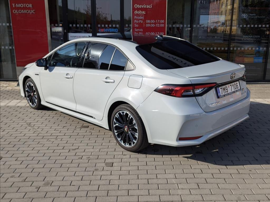 Toyota Corolla 4