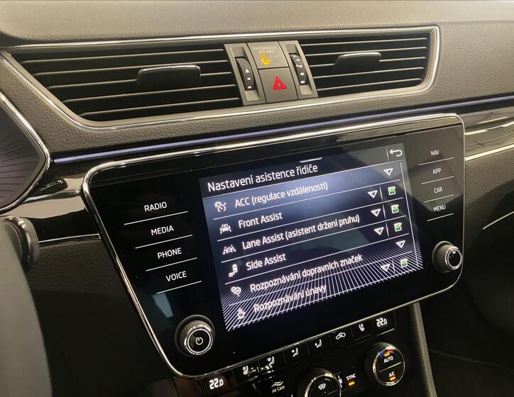 Škoda Superb 12