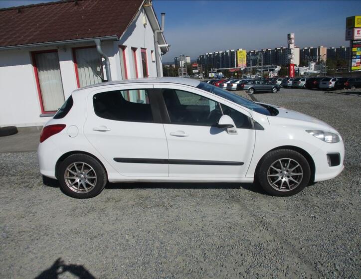 Peugeot 308 5