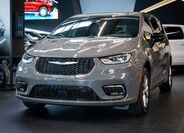 Chrysler Pacifica 1