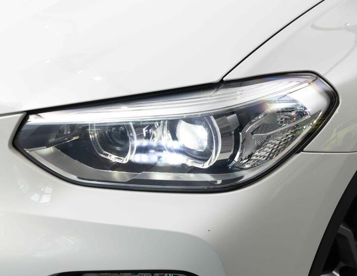 BMW X3 8