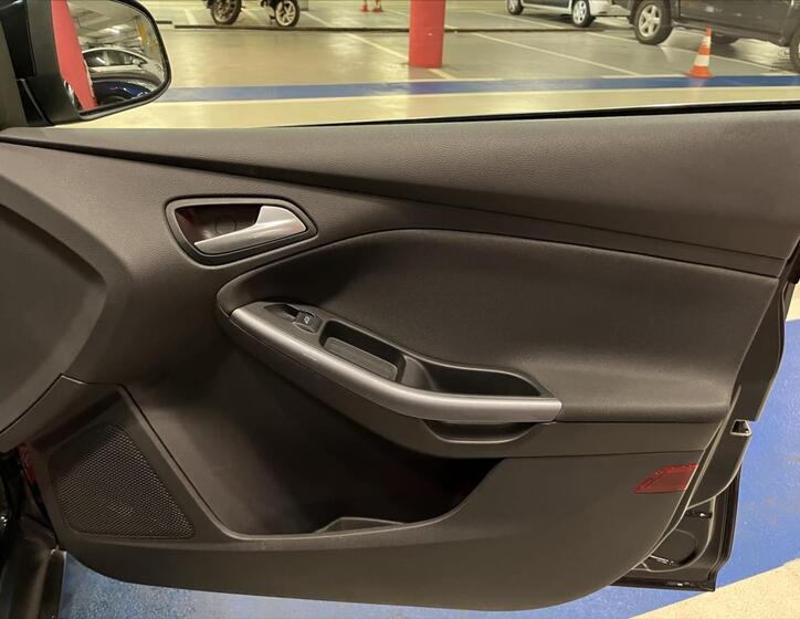 Ford Focus 22