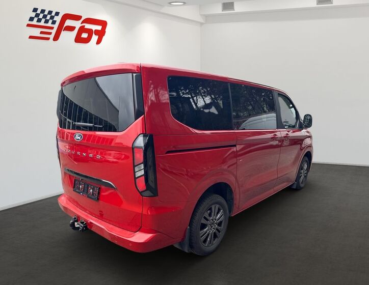 Ford Tourneo Custom 3