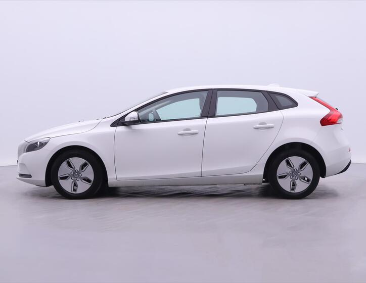 Volvo V40 4