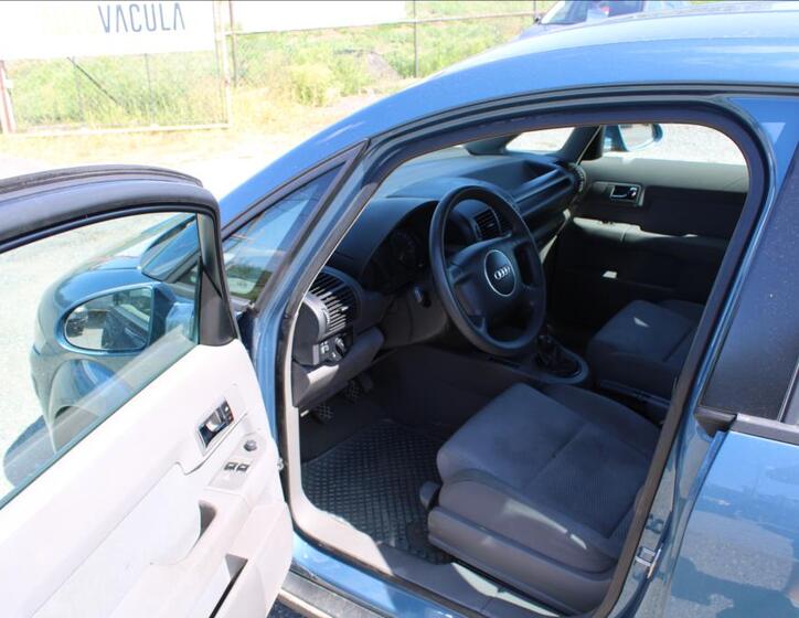 Audi A2 9