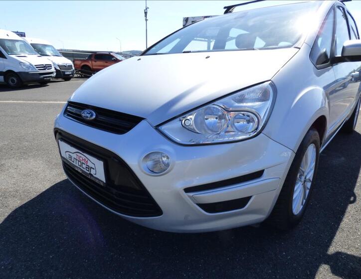 Ford S-MAX 47