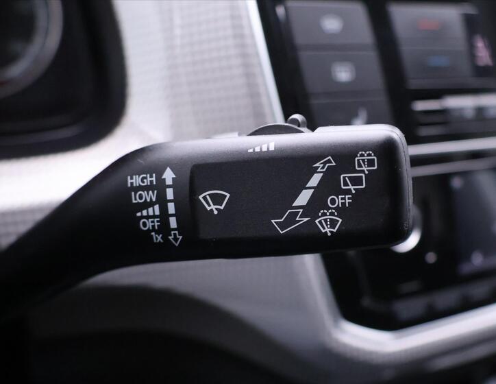 Volkswagen e-up! 21