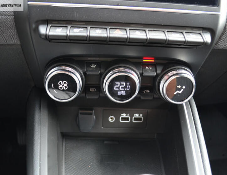 Renault Clio 24