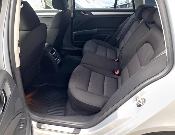 Škoda Superb 14