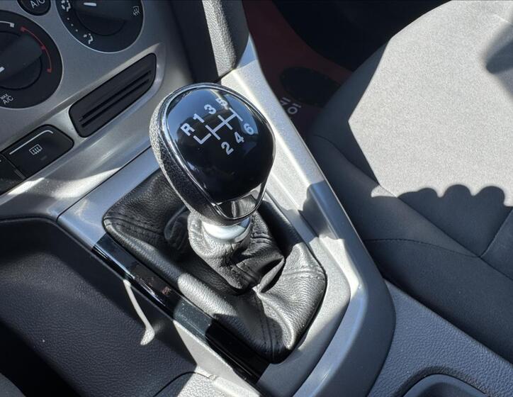 Ford Focus 23