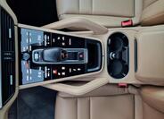 Porsche Cayenne 35