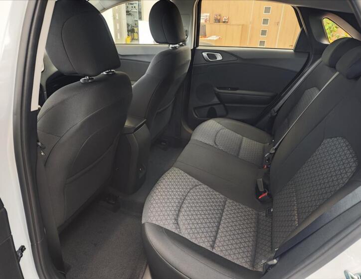 KIA Ceed 12