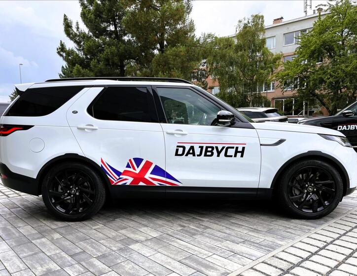 Land Rover Discovery 10
