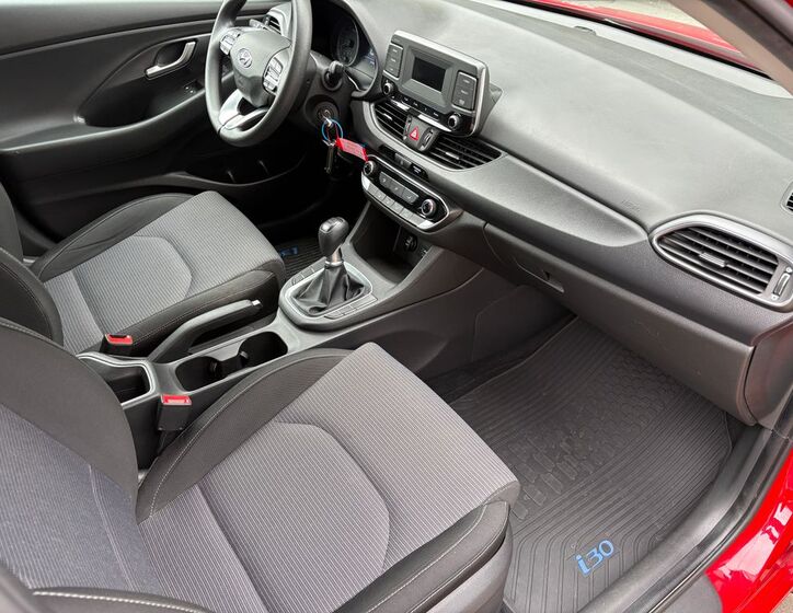 Hyundai i30 9