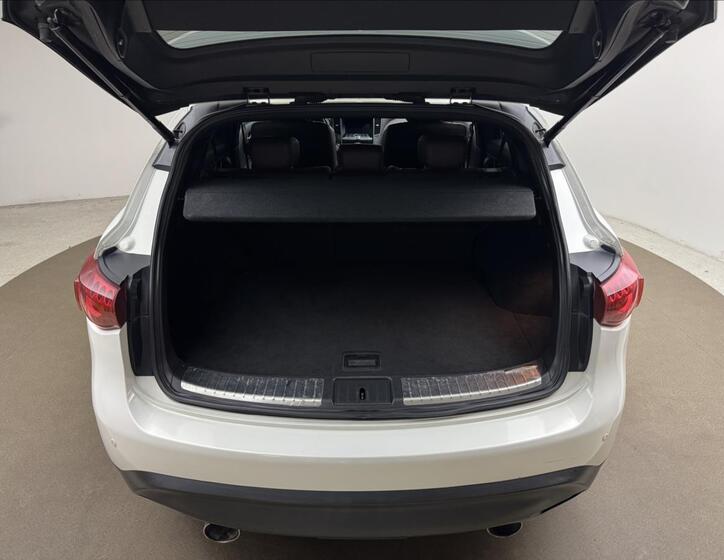 Infiniti FX30 48