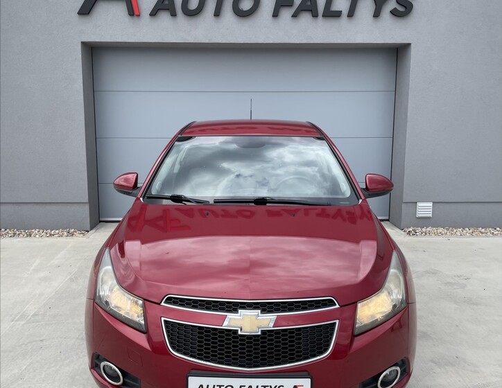 Chevrolet Cruze 8