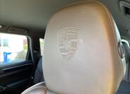 Porsche Cayenne 41