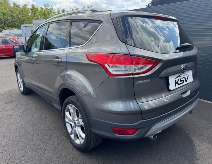 Ford Kuga 9