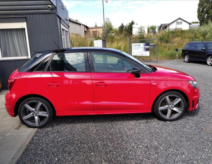Audi A1 8