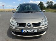 Renault Scénic 8