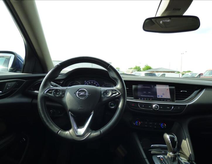 Opel Insignia 13