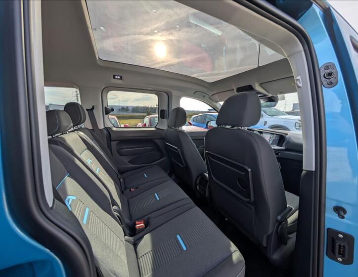 Ford Tourneo Connect 12