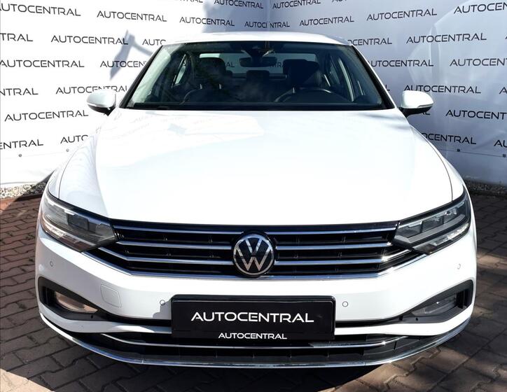 Volkswagen Passat 2