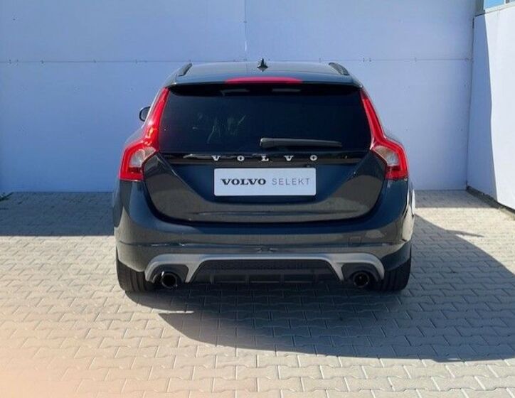 Volvo V60 5