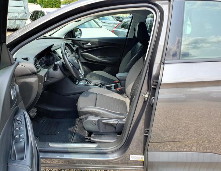 Opel Grandland X 9