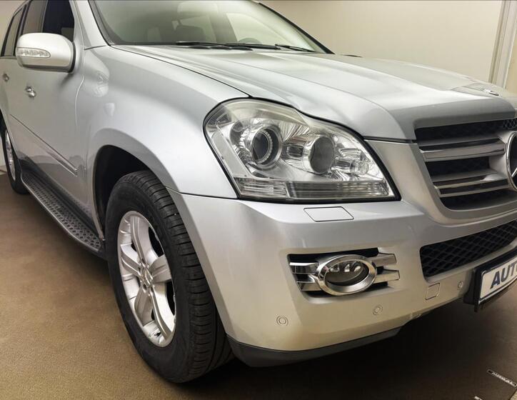 Mercedes-Benz GL 32