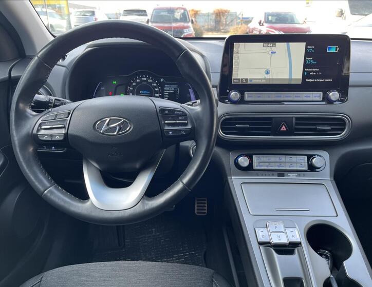 Hyundai Kona 11