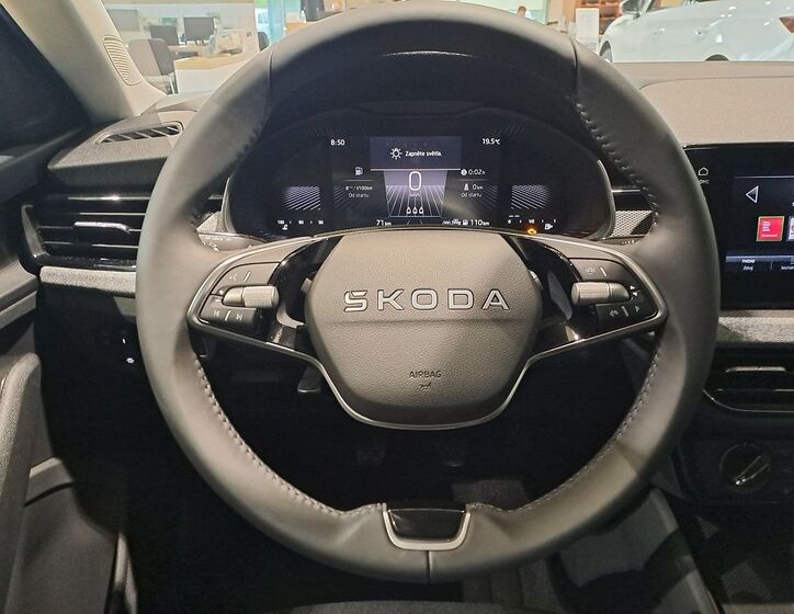 Škoda Scala 9