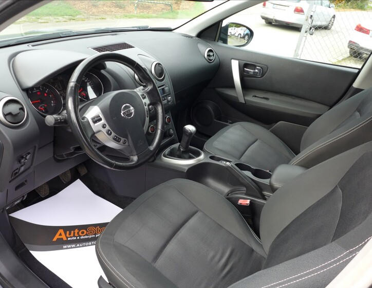 Nissan Qashqai 15