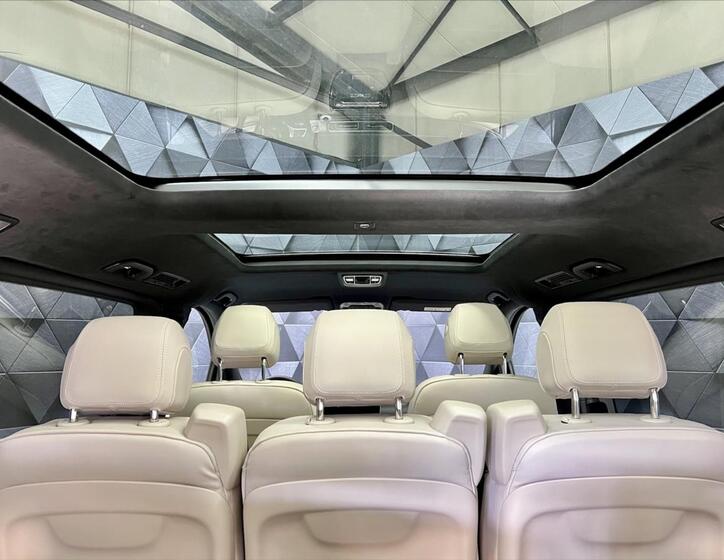Mercedes-Benz Třídy V 32